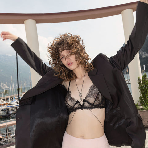 BODY NECKLACE
