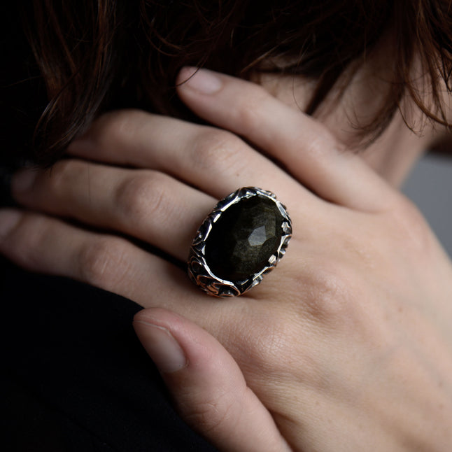 ANELLO CABOCHON SFACCETTATO