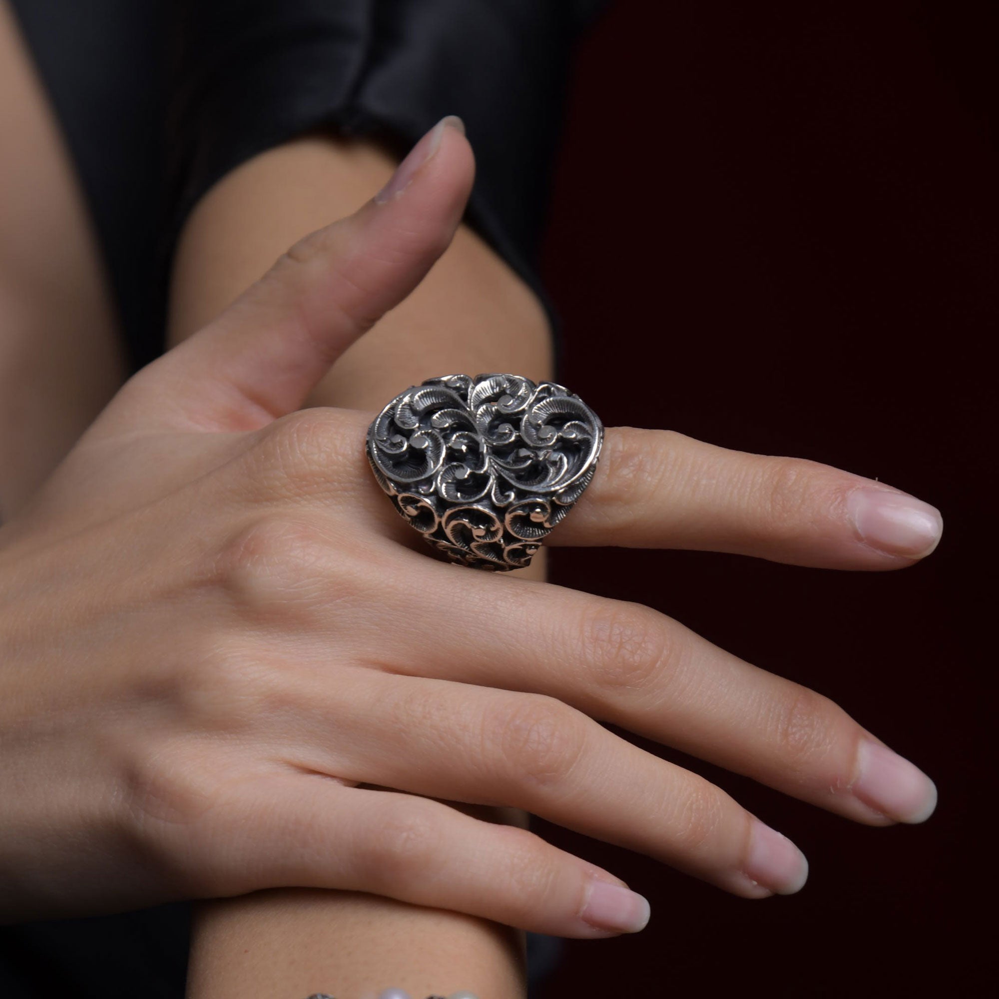 ANELLO OPERA OVALE