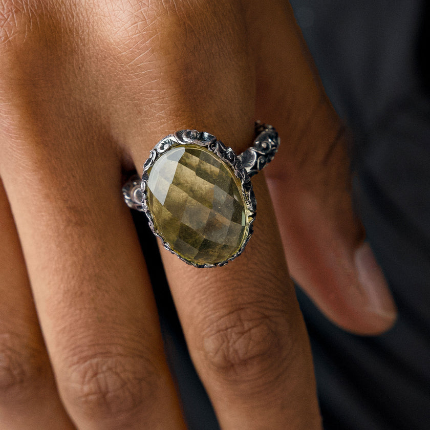 ANELLO CABOCHON OVAL