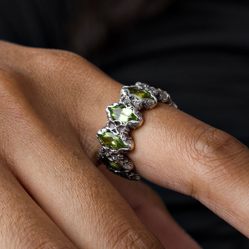 ANELLO ETERNITY NAVETTE