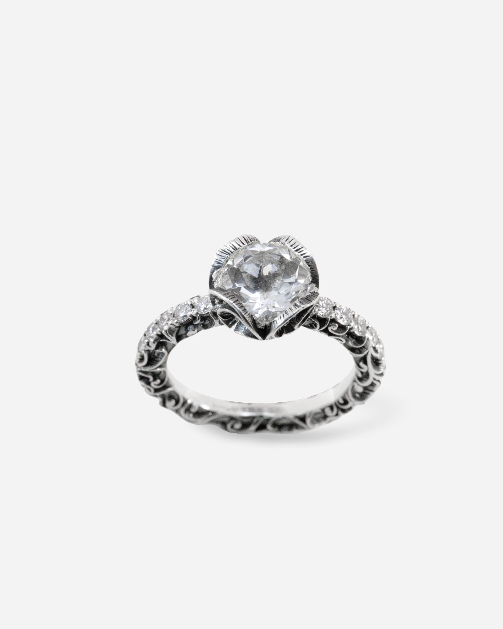 ANELLO SOLITARIO PAVÉ