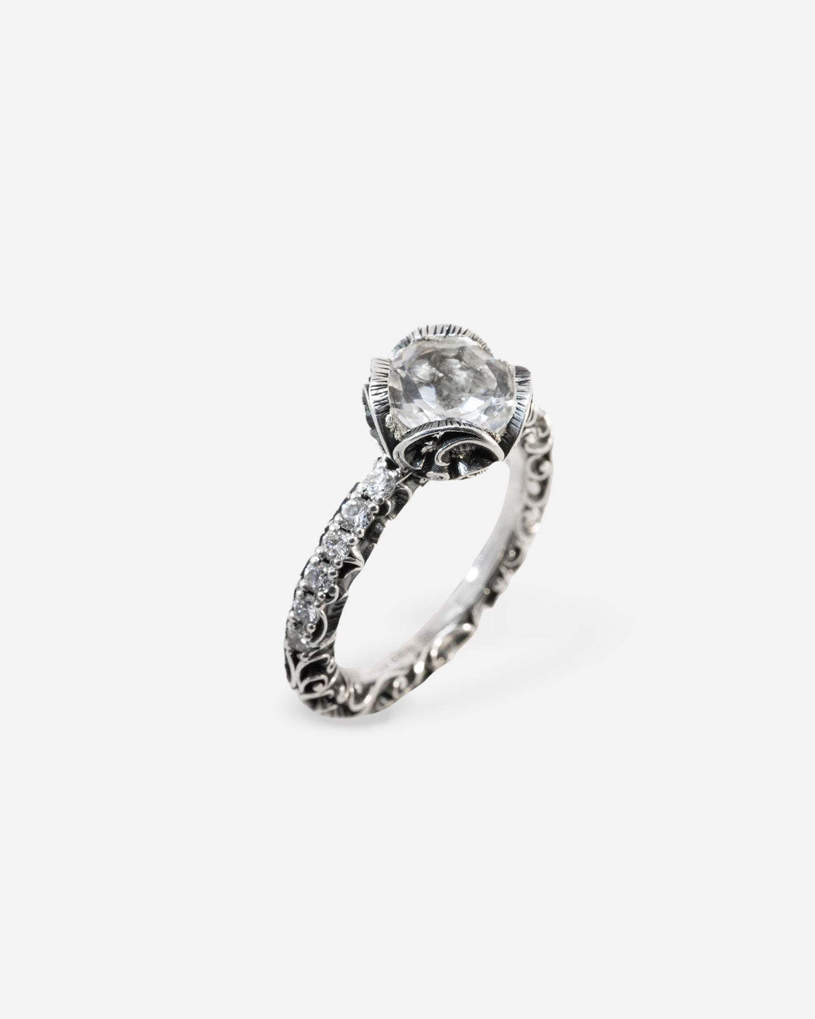 ANELLO SOLITARIO PAVÉ