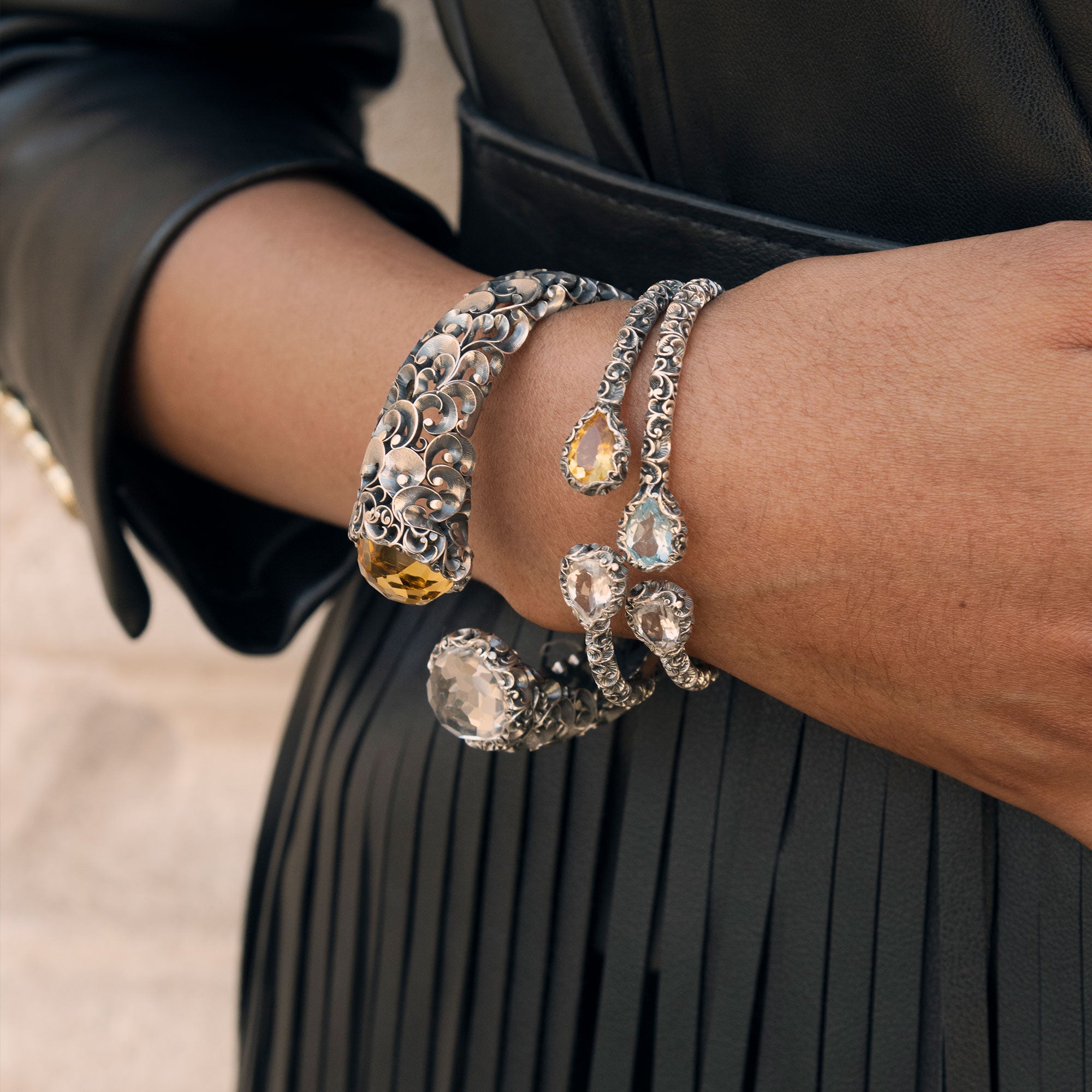 BRACCIALE BANGLE CON PIETRE