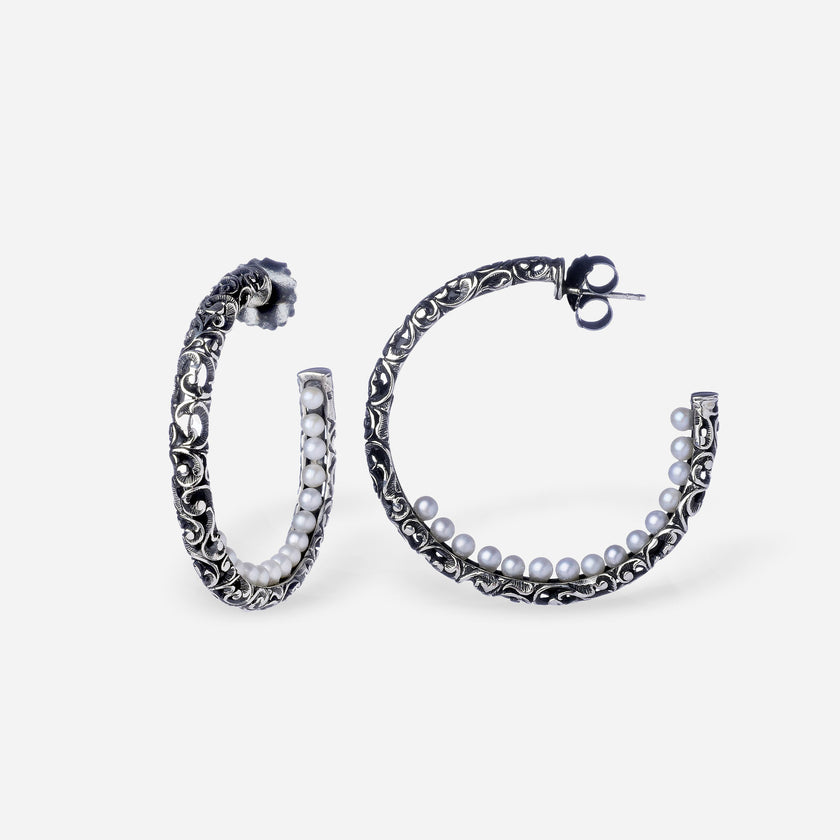 ORECCHINI A CERCHIO CON PERLE