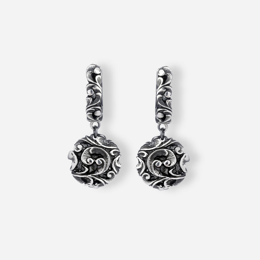 Orecchini a scattino con lenticchia pendente