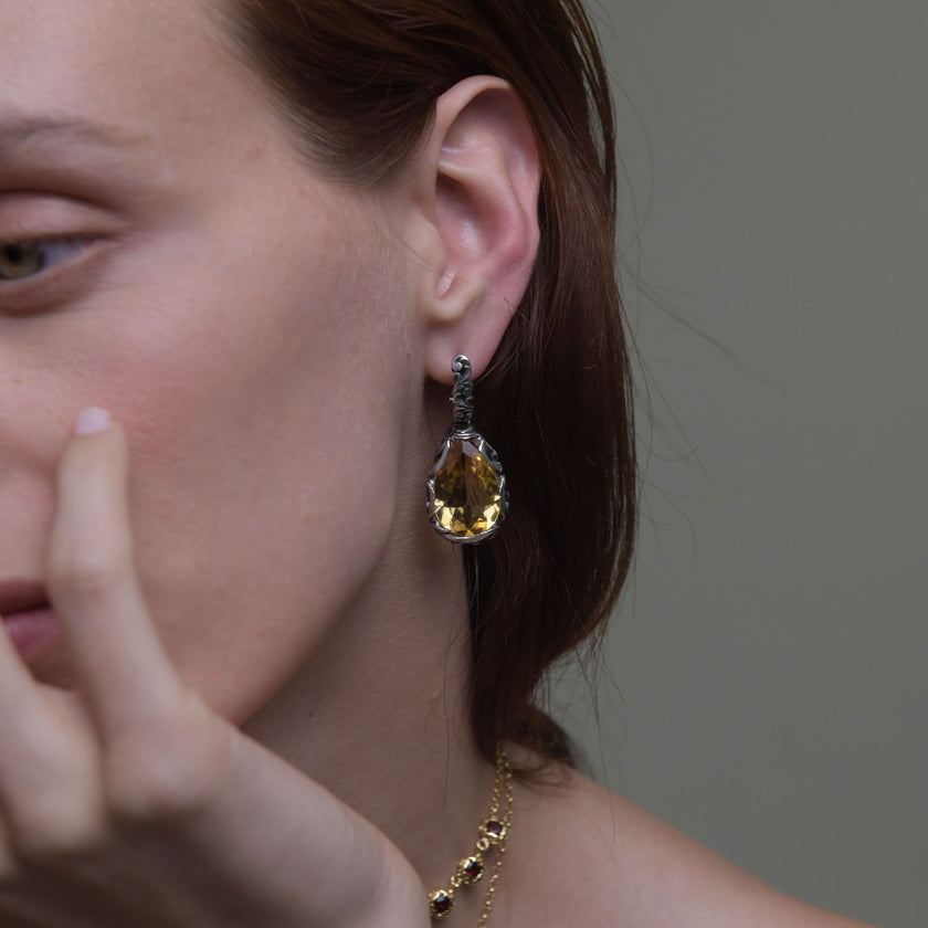 ORECCHINI GOCCIA LUMINOUS