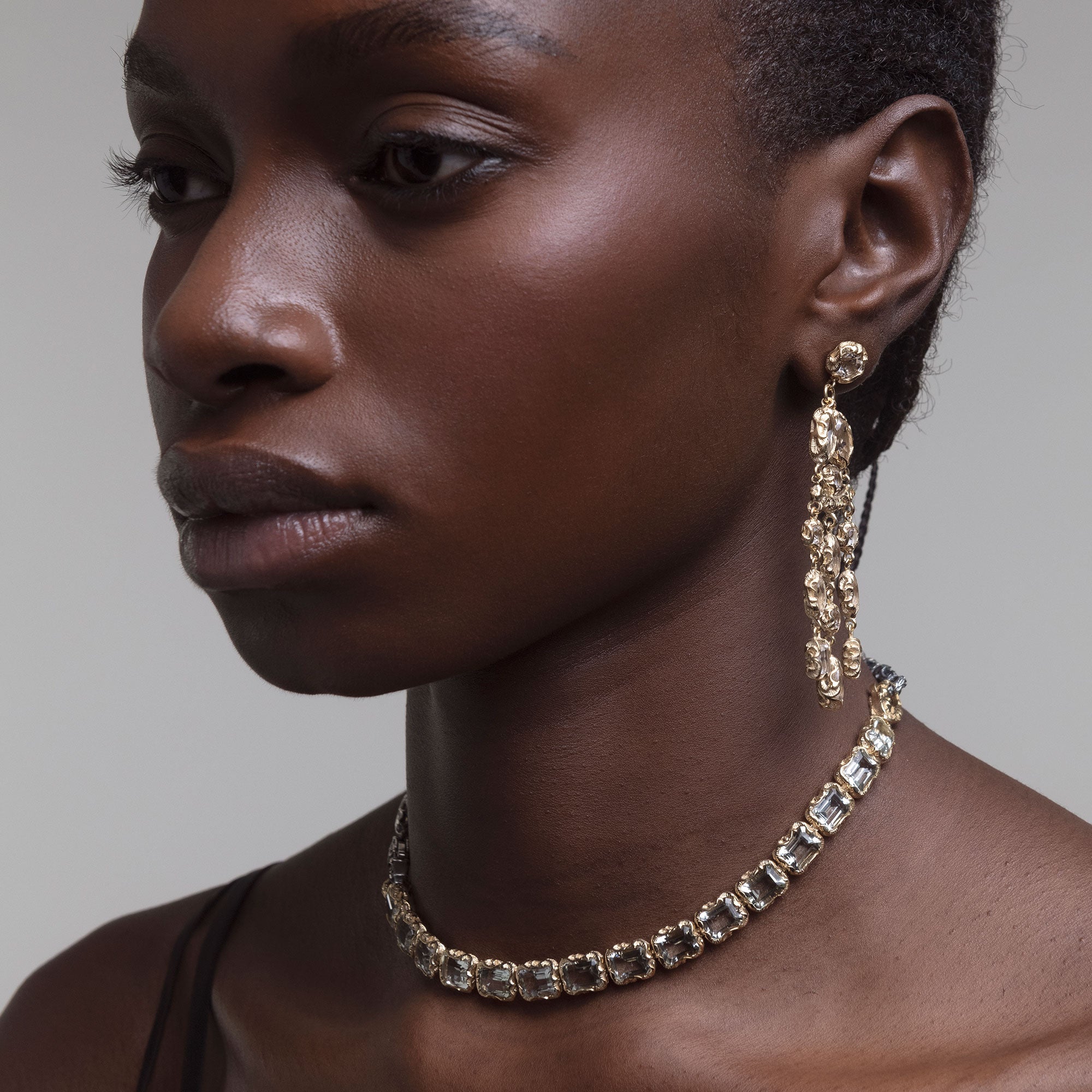 Orecchini Cerchio Design Irregolare In Zama 30 Mm - Dorato All'oro Fino - Foto 6