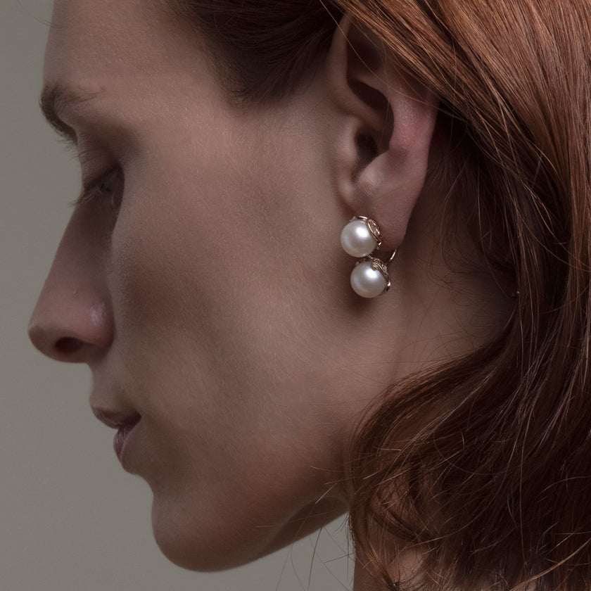 ORECCHINI DOPPIA PERLA DORATI