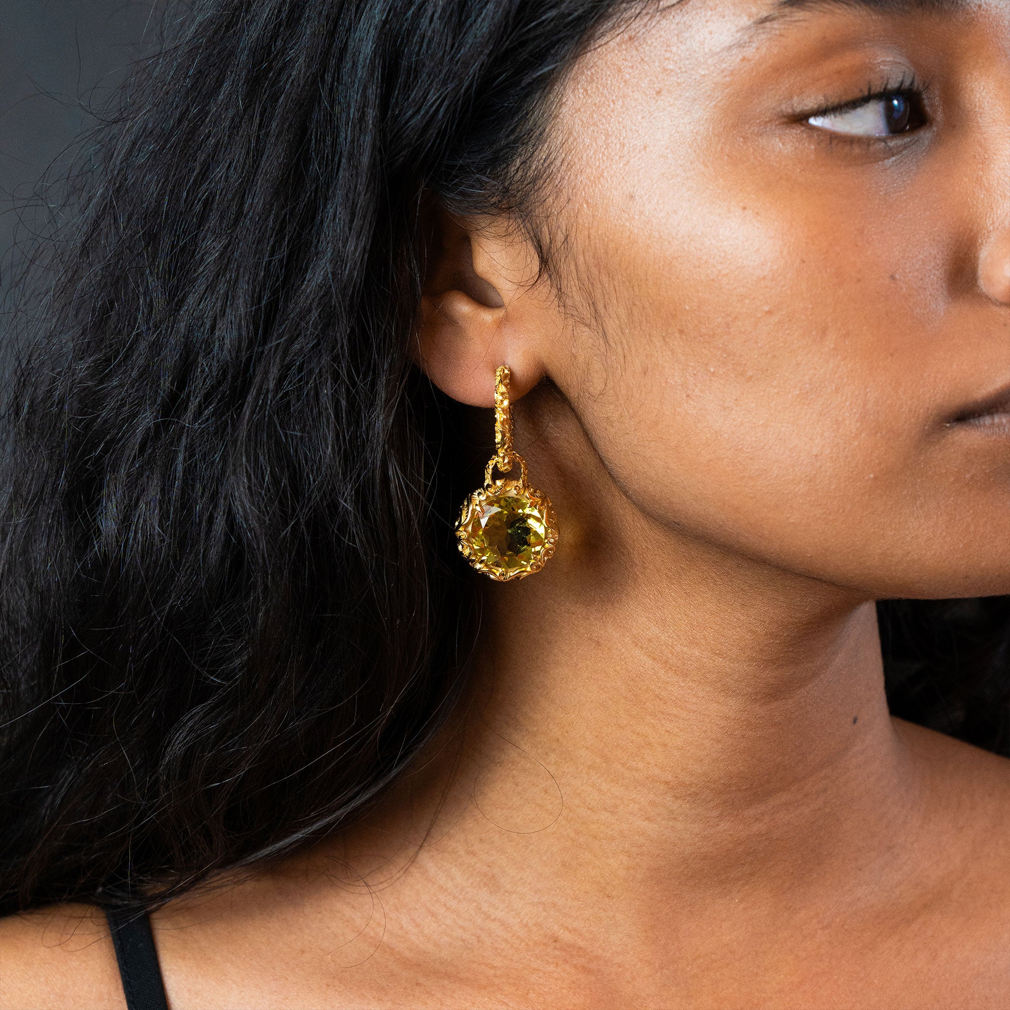 ORECCHINI CIONDOLO TONDO DORATI