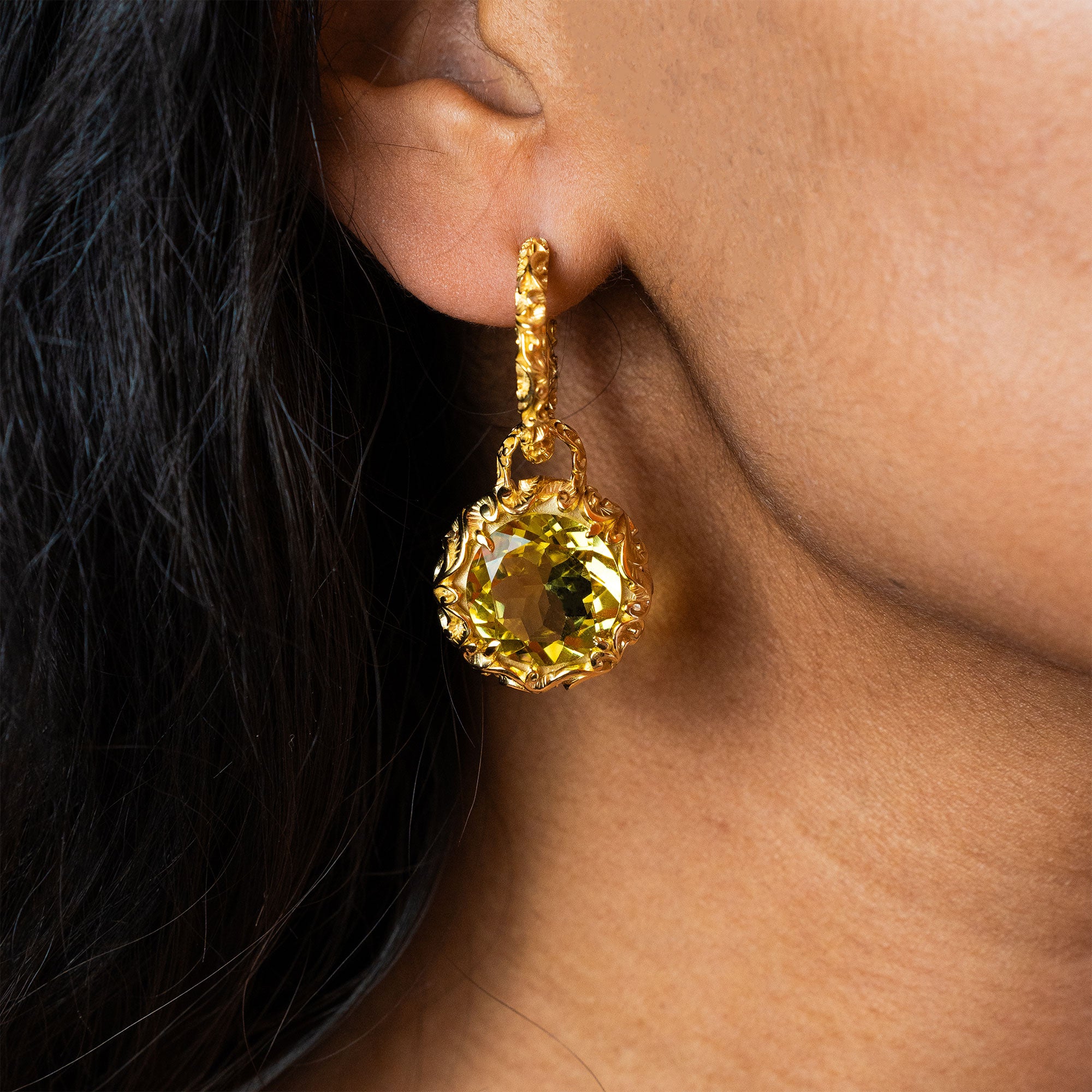 ORECCHINI CIONDOLO TONDO DORATI