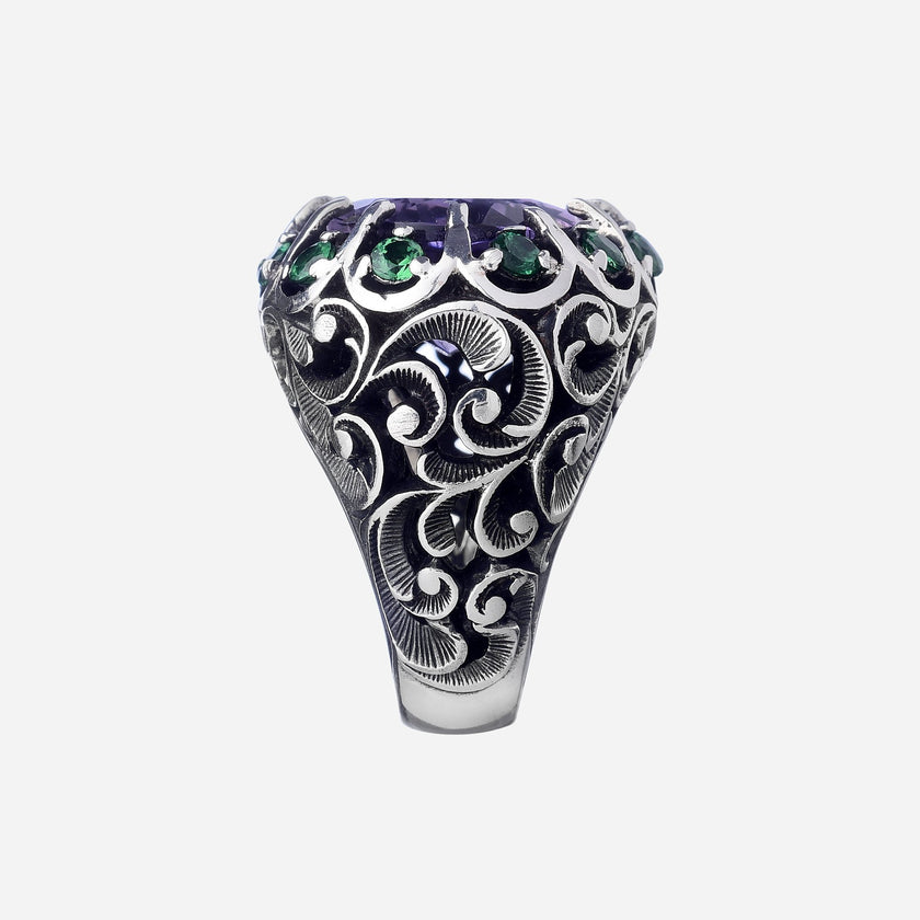 ANELLO OVAL E CORONA DI PERLE