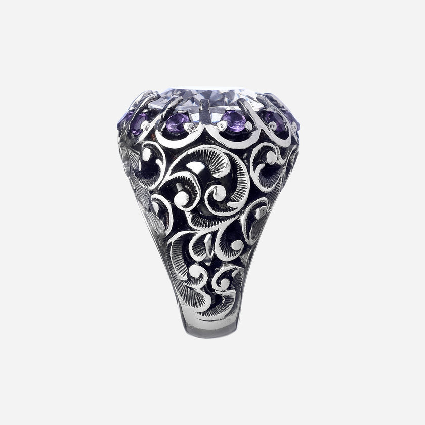 ANELLO OVAL E CORONA DI PERLE