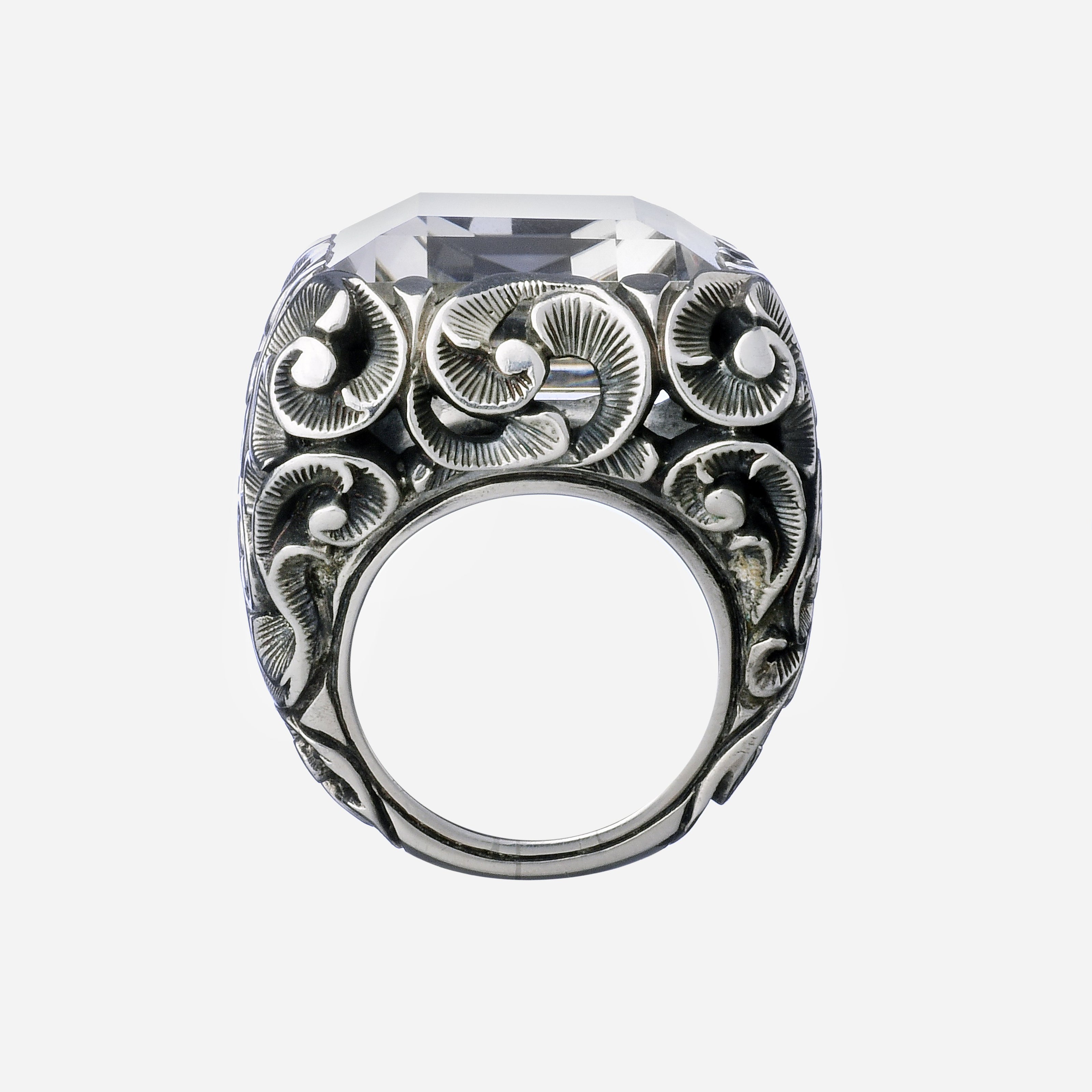 San Marco ring, large emerald cut stone and damask plate