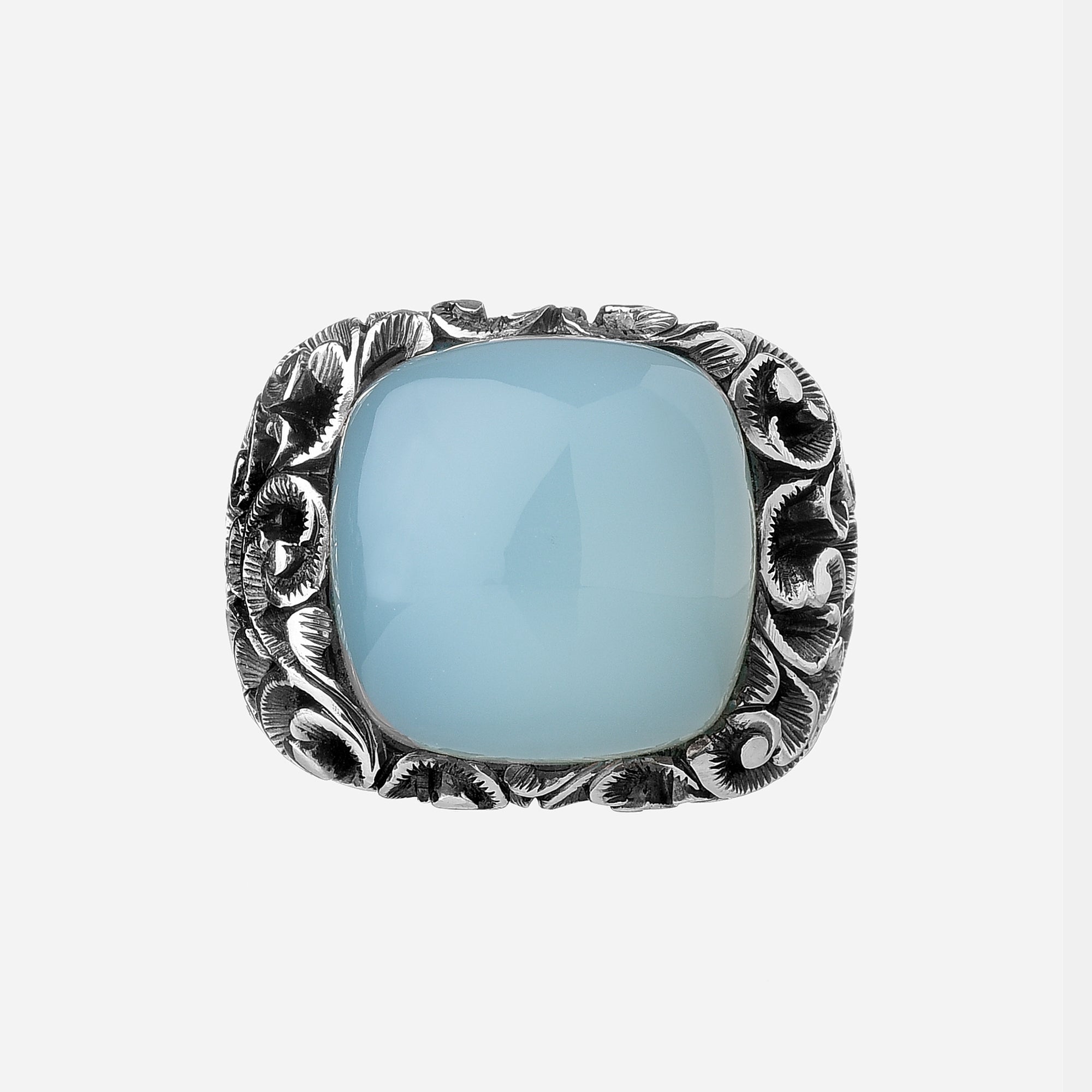 Ring with cabochon stone