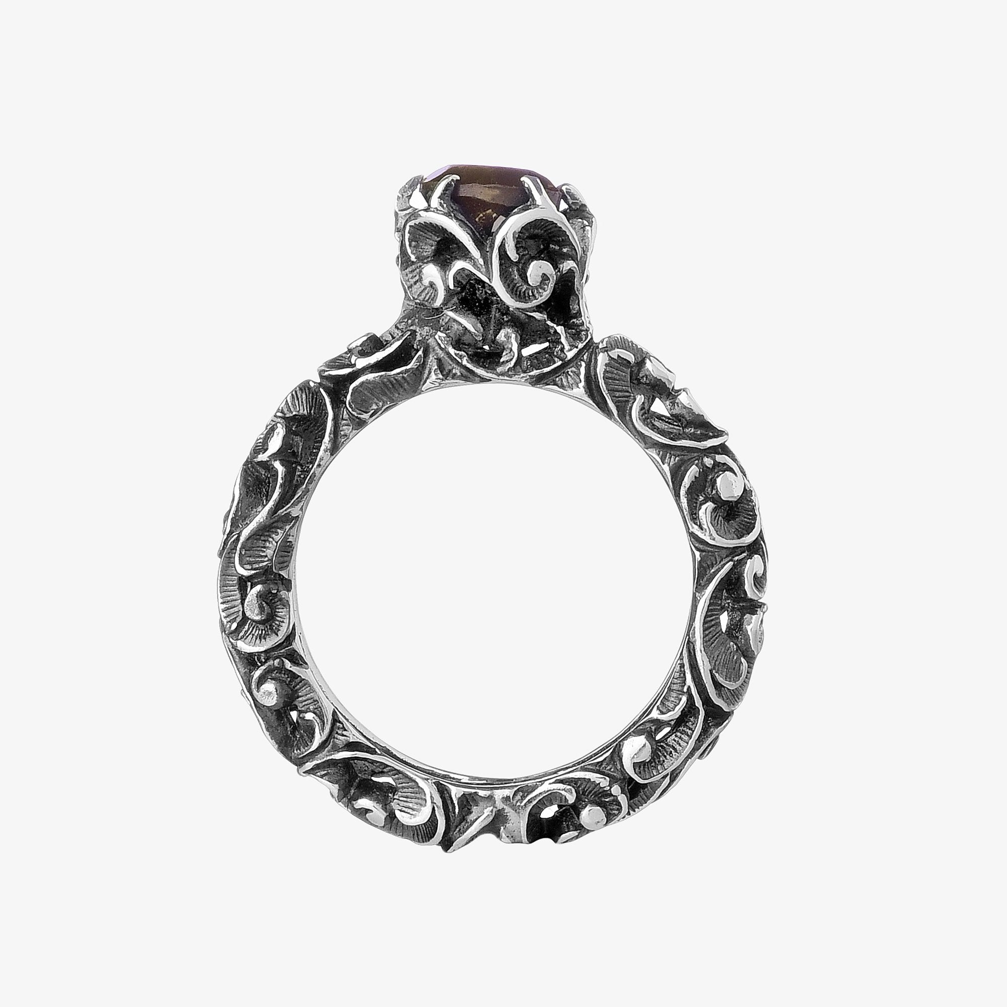 Anello solitario con pietra tonda piccola