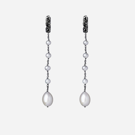 Pura earrings with four small pearls and final baroque pearl