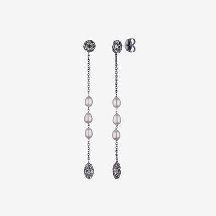 Pendant earring from the Pura collection with 3 pearls and 2 natural stones